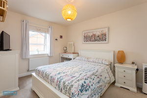 Bedroom- click for photo gallery